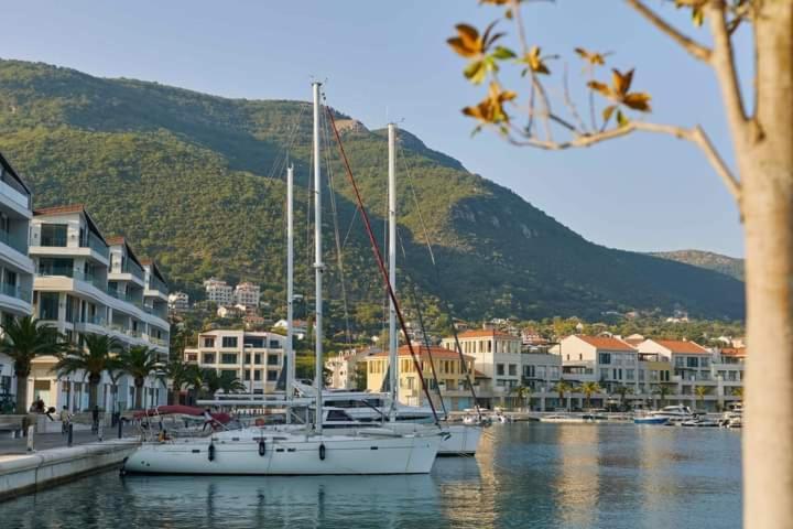 Appartement Blue Sea à Herceg Novi Extérieur photo