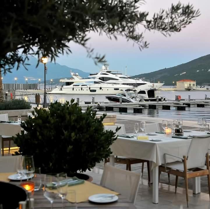 Appartement Blue Sea à Herceg Novi Extérieur photo