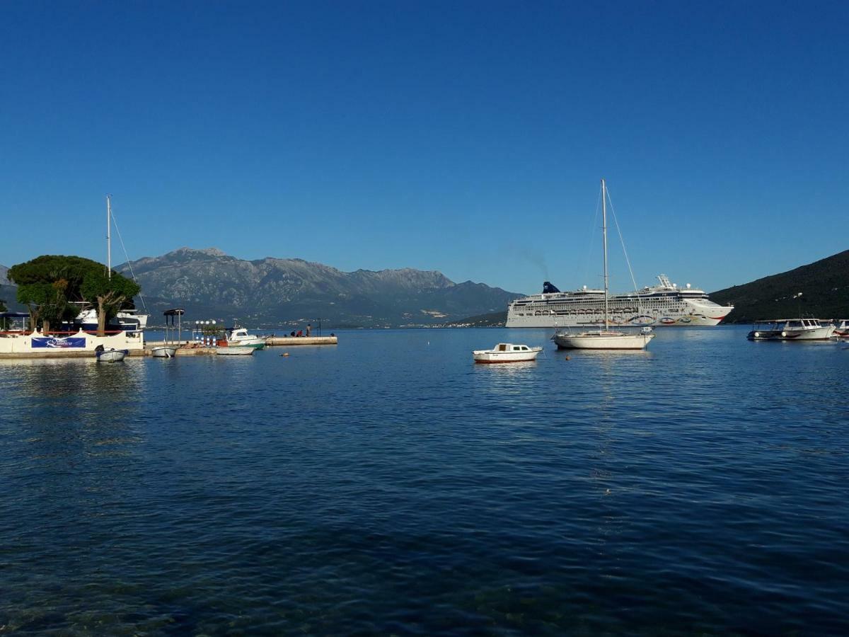Appartement Blue Sea à Herceg Novi Extérieur photo