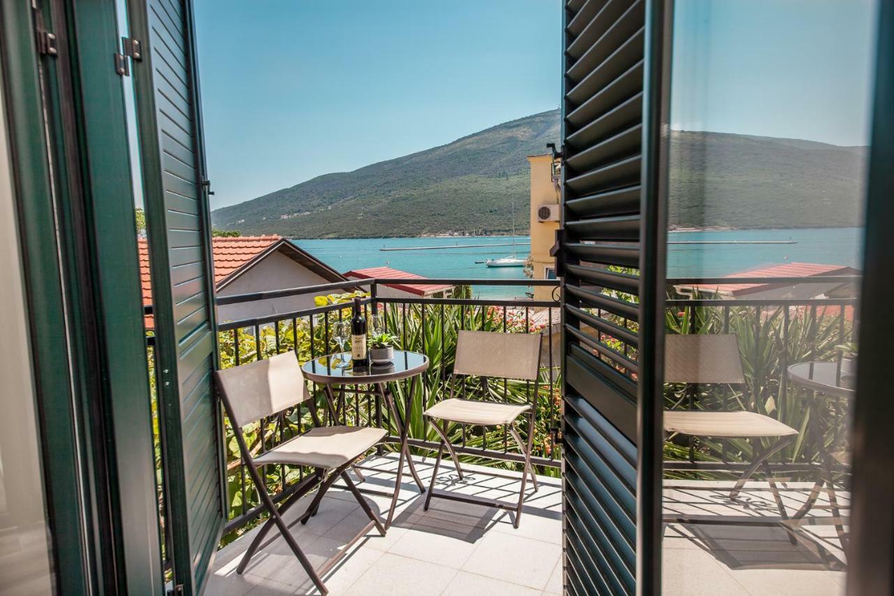 Appartement Blue Sea à Herceg Novi Extérieur photo