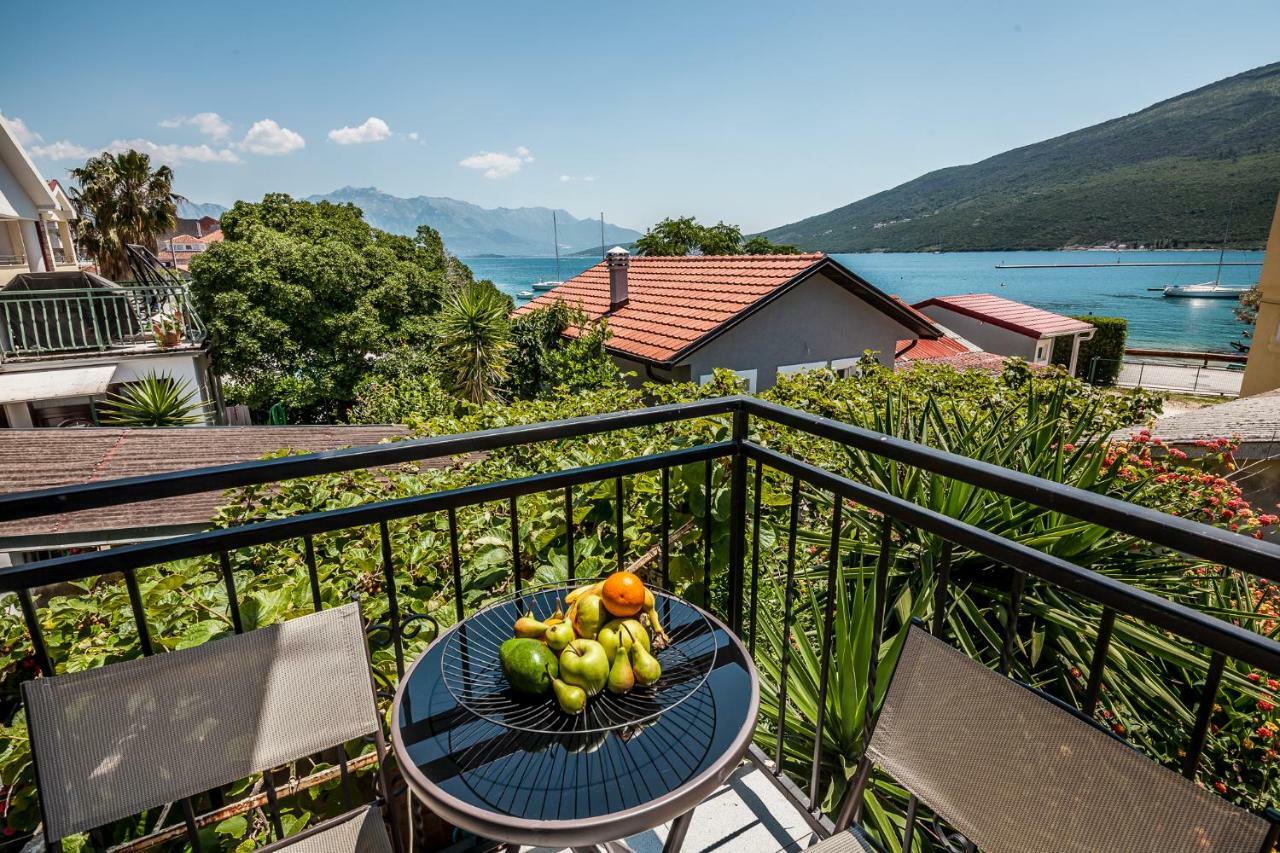 Appartement Blue Sea à Herceg Novi Extérieur photo
